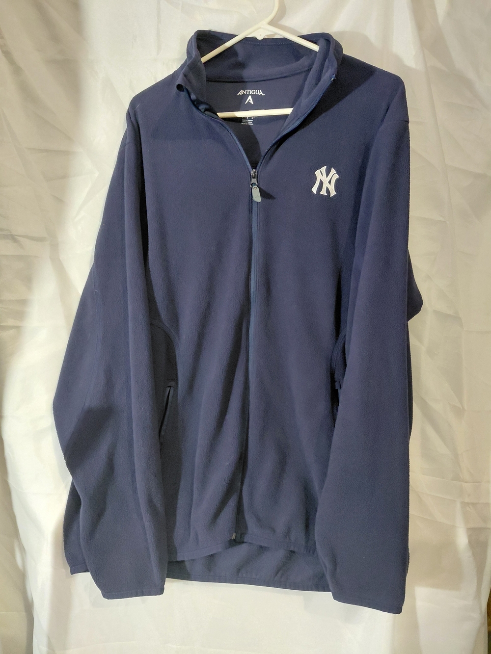 Antigua Navy New York Yankees Full-Zip Fleece Pullover